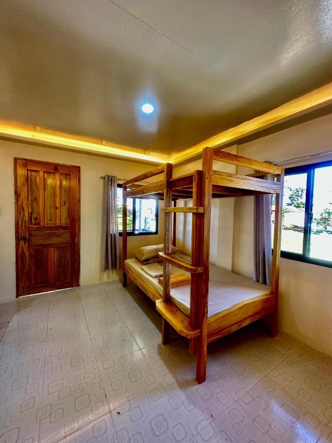 Cris & Mar Homestay Burgos  Экстерьер фото