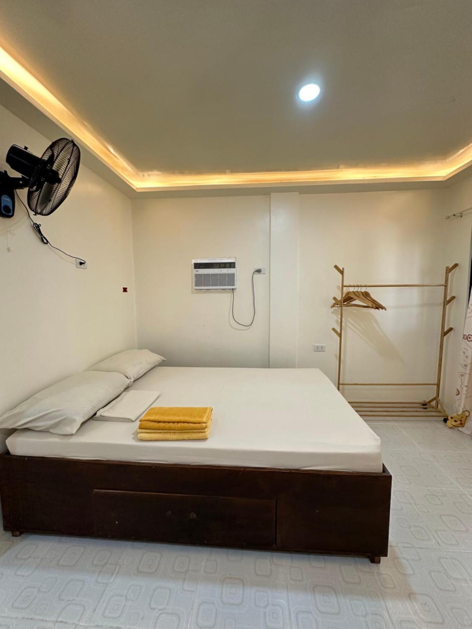 Cris & Mar Homestay Burgos  Номер фото