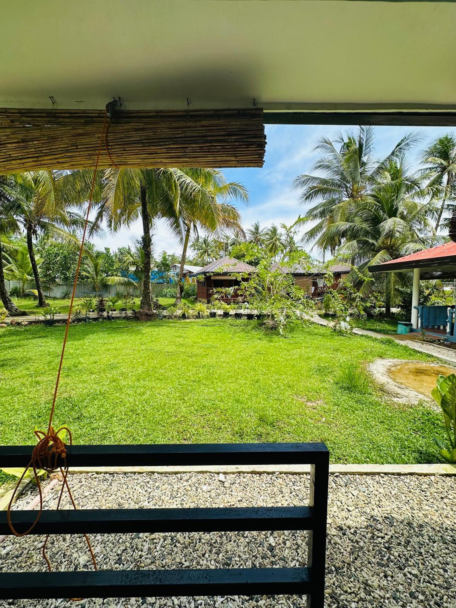 Cris & Mar Homestay Burgos  Экстерьер фото